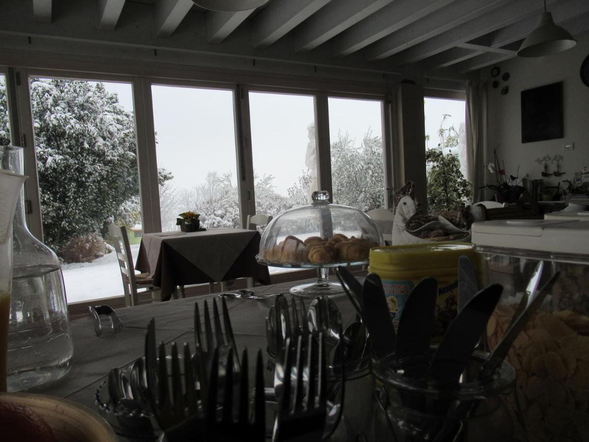 Monte Maino Bed & Breakfast Desenzano del Garda Bagian luar foto