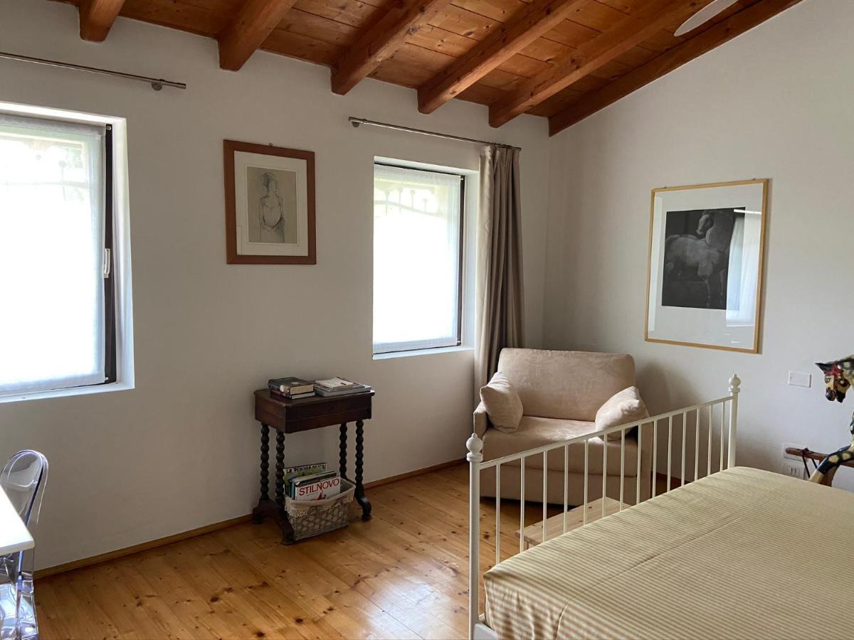 Monte Maino Bed & Breakfast Desenzano del Garda Bagian luar foto